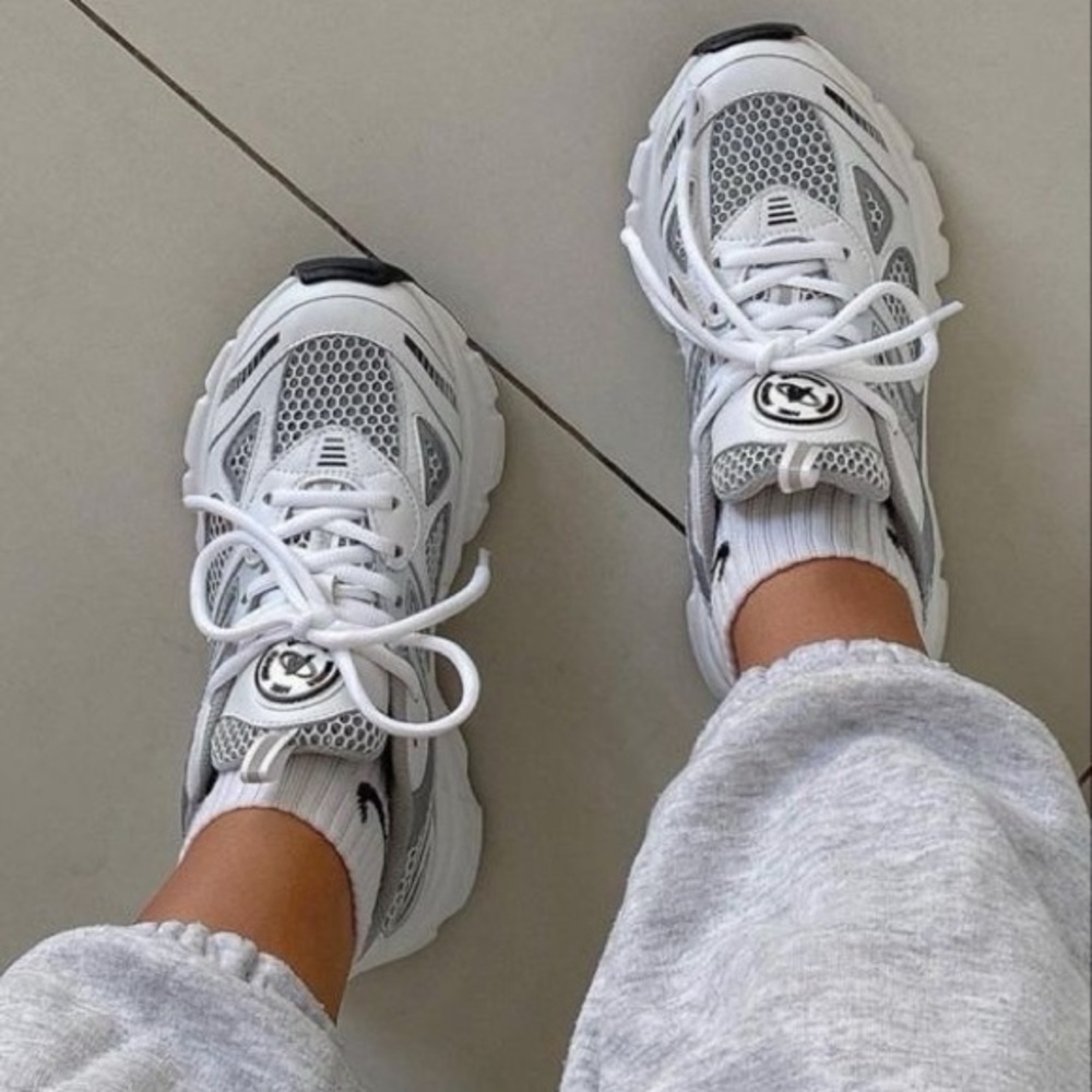 Axel Arigato Marathon Runner Sneakers